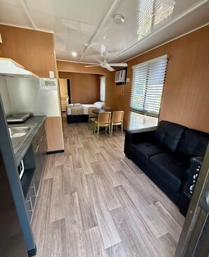 Cabin dành cho gia đình, quang cảnh biển, cạnh bãi biển | Truy cập Internet không dây miễn phí 