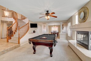 Spielezimmer
