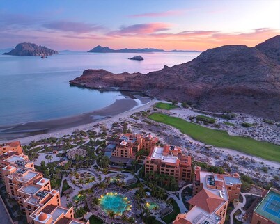 Discover Paradise at Luxurious Villa del Palmar of Loreto on Danzante Bay!