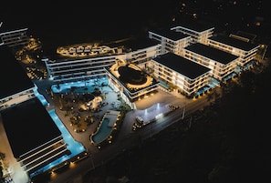 Building design - Kora Beach Resort Phuket (Choeng Thale)