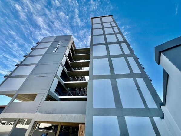 Exterior - The Heart of Randburg: Modern, family friendly and be near popular attractions
(Randburg)