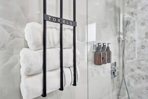 Dusche, Handtücher