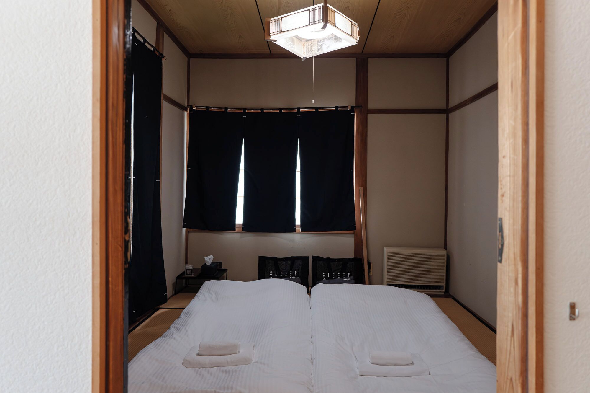 Wi-Fi gratuit, draps fournis