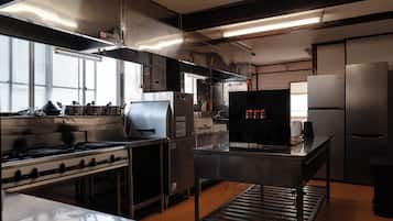 Fridge, microwave, stovetop, cookware/dishes/utensils