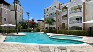Outdoor pool - Bavaro-El Cortecito Beach Cozy apartment with AC and Fast WiFi, (Punta Cana)