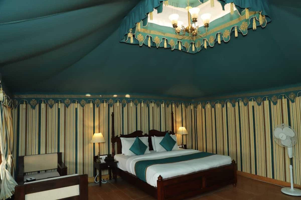 Luxury Tent, Balcony, Mountain View | 1 bedroom, in-room safe, desk, laptop workspace