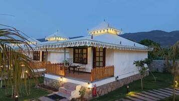 Luxury Tent, Balcony, Mountain View | 1 bedroom, in-room safe, desk, laptop workspace