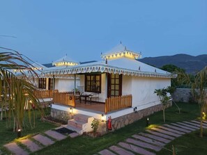 Luxury Tent, Balcony, Mountain View | 1 bedroom, in-room safe, desk, laptop workspace - Ananda Resort Pushkar (Pushkar)