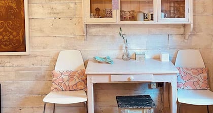 Milk Shed - Couples Seaside Retreat Whitstable