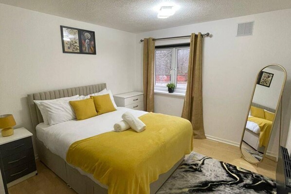 1 quarto, ferros/tábuas de passar roupa, Wi-Fi, roupa de cama
