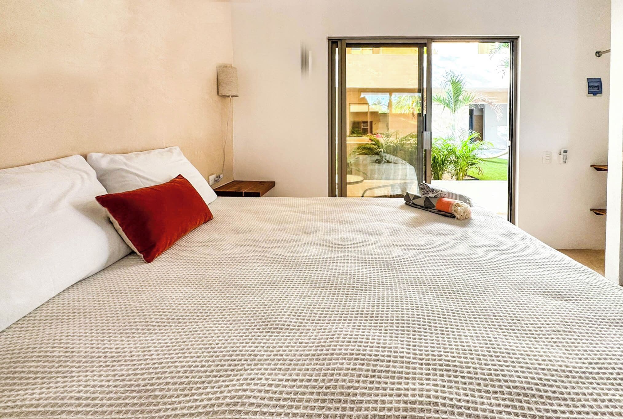 Standard Room, 1 Queen Bed, Pool View | Blackout drapes, iron/ironing board, free WiFi