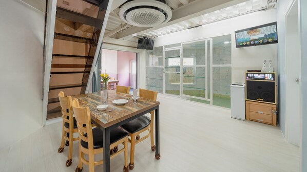 1 bedroom, free WiFi - Gapyeong Gabom Kids Poolvilla Pension (Gapyeong)