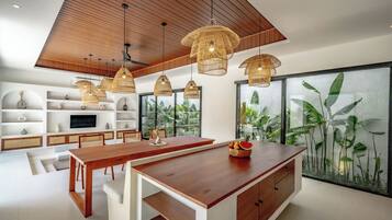 Villa Exclusive, patio, vue piscine | Cuisine privée