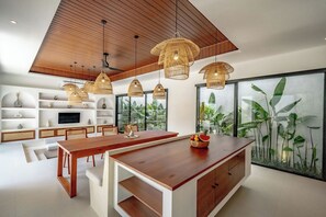 尊爵別墅, 庭院, 泳池景觀 | 私人廚房 | 咖啡機/沖茶器、電熱水壺、烤麵包機