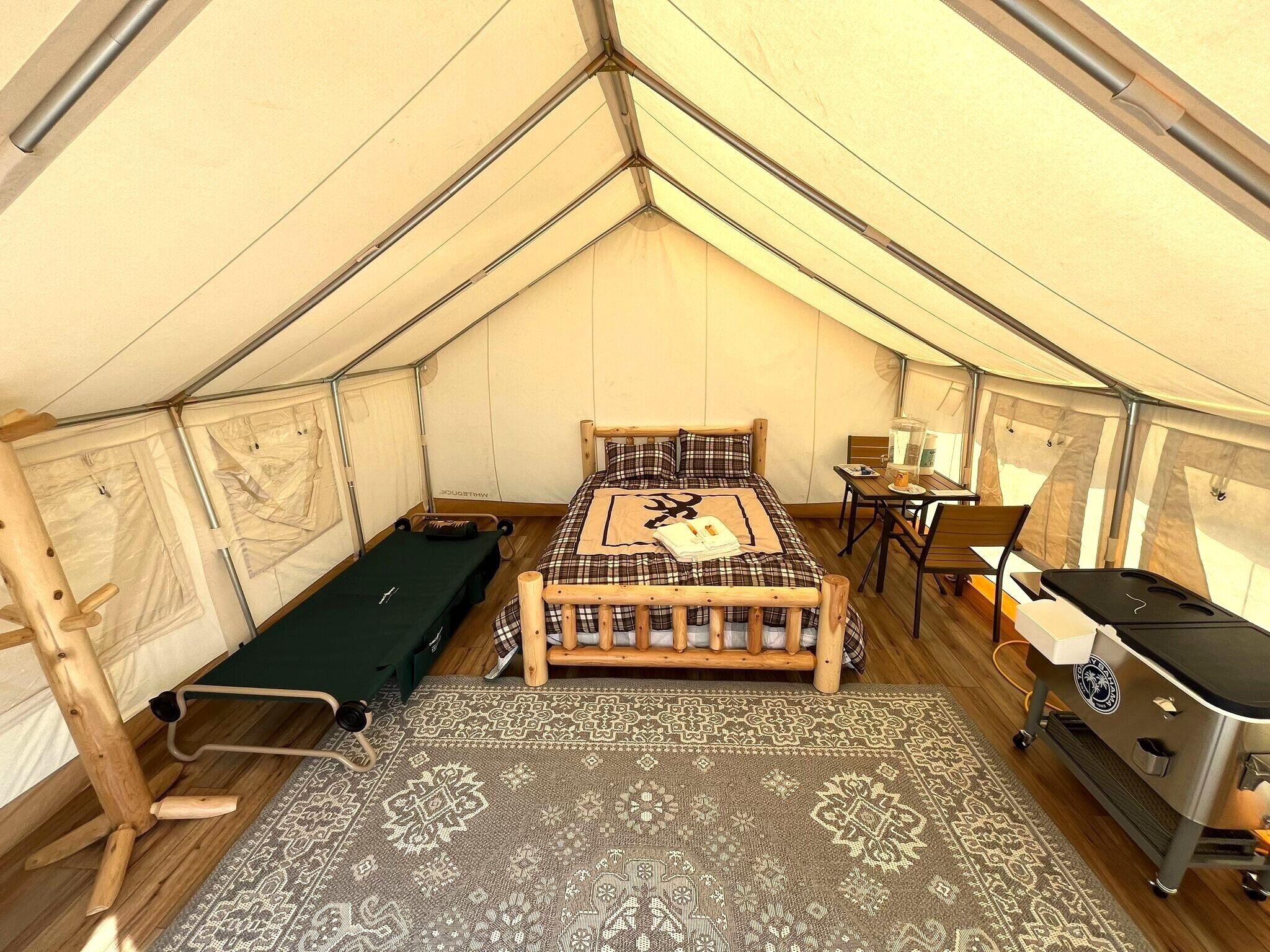 1 quarto, Wi-Fi de cortesia, roupa de cama