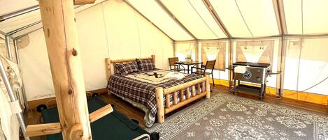 1 bedroom, free WiFi, bed sheets