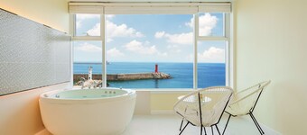 Gangreung Ninarang Spa Pension