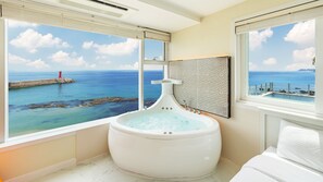 Basic Room, 1 Bedroom (Room401 (Spa)) | 1 bedroom, free WiFi - Gangreung Ninarang Spa Pension (Gangneung)