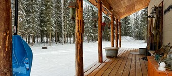 3-bedroom 2 1/2 Bath house Delta Junction close to Clearwater Campground