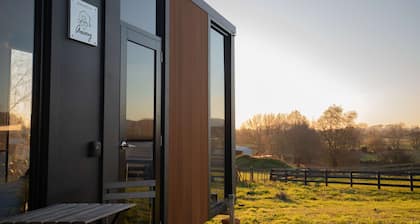 Maungakawa Hill by Tiny Away