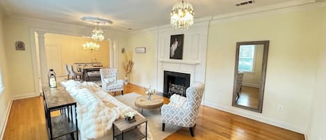 Smart TV, fireplace, video games, books