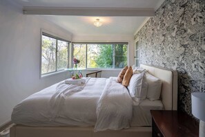 3 quartos, escrivaninha, ferros/tábuas de passar roupa, Wi-Fi