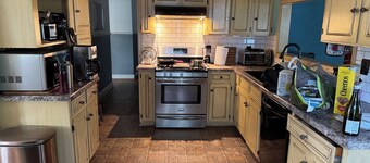 Charming 3-bedroom house with WiFi, AC in lovely Wichita Falls