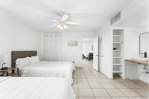 1 bedroom, WiFi - Bay Harbor Sunset Apt 3A (Bay Harbor Islands)