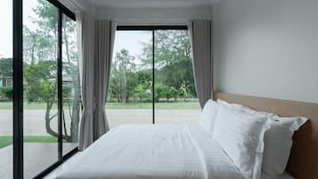 Biệt thự Deluxe, 3 phòng ngủ, quang cảnh hồ bơi | 3 phòng ngủ, truy cập Internet không dây miễn phí, bộ trải giường