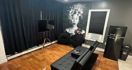 Spacious 3-bedroom apartment in cool Queens with WiFi, AC