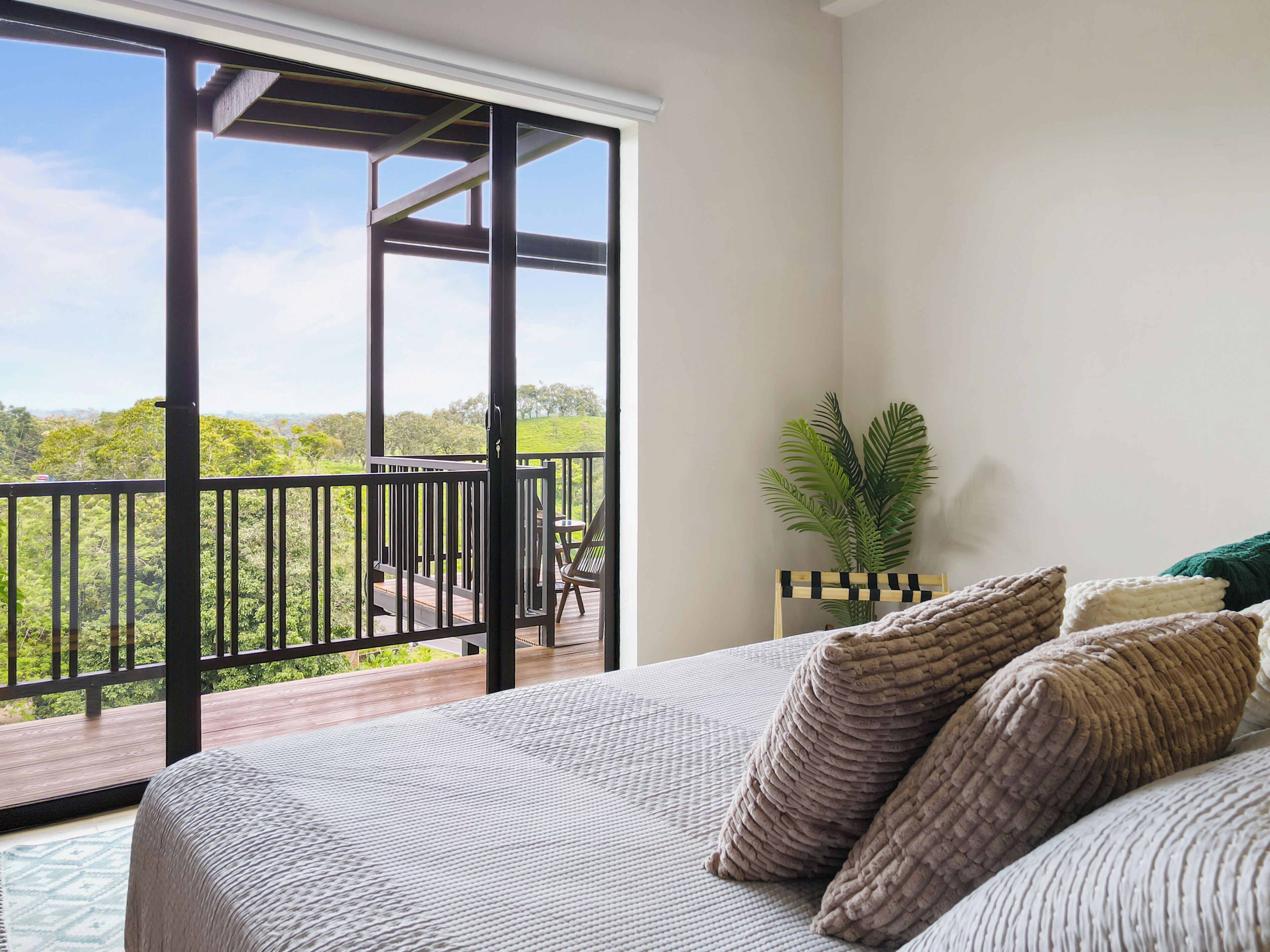 Cottage, Balcony, Mountain View | 3 bedrooms, desk, laptop workspace, blackout curtains