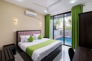 2 bedrooms, desk, iron/ironing board, WiFi