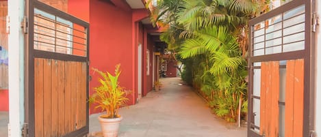 Entrada de la propiedad