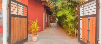 Naksha Tree Hotels Honey Crest