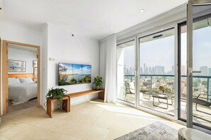 Apartment, City View | Living area
