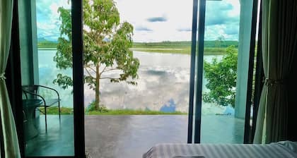 OYO 75530 By the dam cafe and farmstay