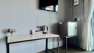 Standard Double Room | Free WiFi, bed sheets