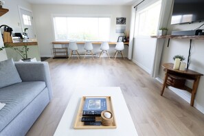 Fernseher, Stereoanlage