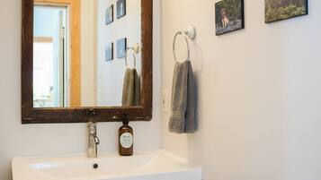 Haartrockner, Shampoo