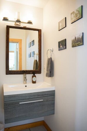 吹风机、洗发水