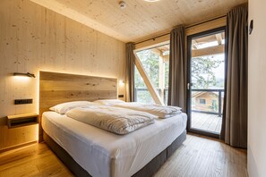 4 bedrooms, free WiFi, bed sheets - Superior Chalet # 10 with Sauna & Hot Tub (Turrach)
