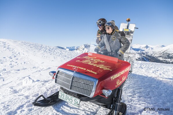 Snow and ski sports