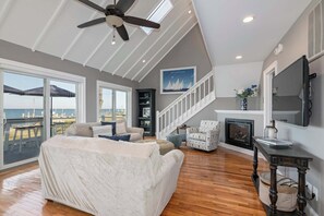 TV, fireplace, offices