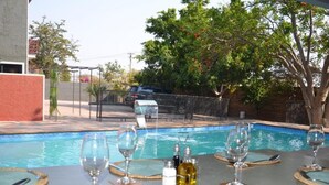 2 outdoor pools - Windhoek Gardens Boutique Hotel cc (Windhoek)