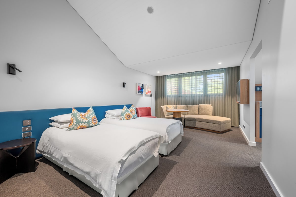 Executive Suite, 1 Katil Raja (King), mesra pergerakan | 1 bilik tidur, peralatan tempat tidur premium, tilam berlapik