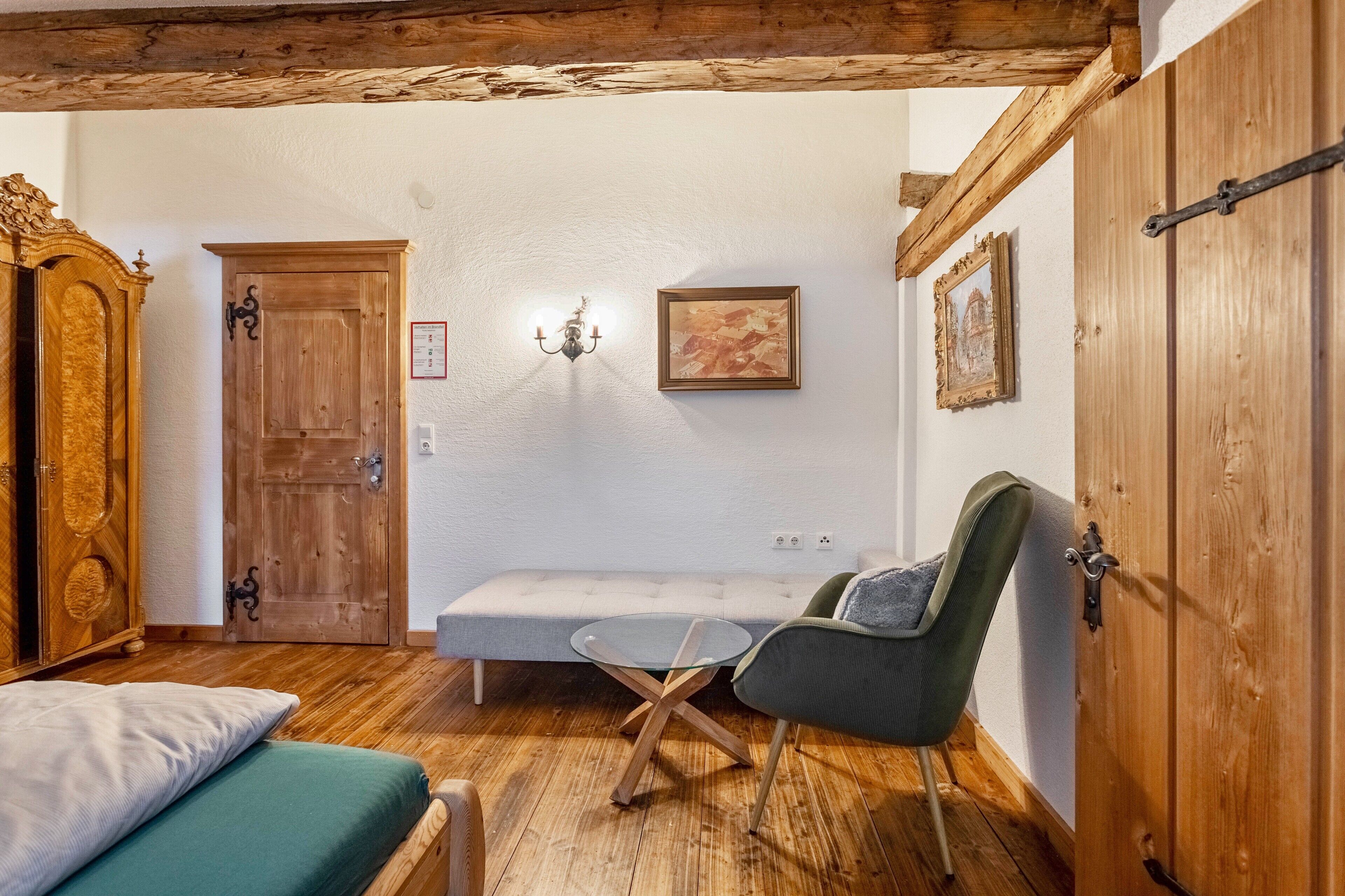 1 室のベッドルーム、WiFi (無料)、ベッドシーツ