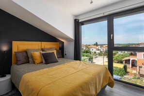 4 室のベッドルーム、インターネット