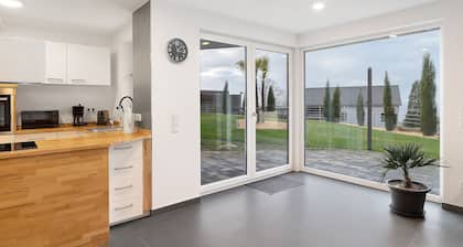 Ferienwohnung 'Relax Oase' mit Bergblick, Privatterrasse und Wi-Fi