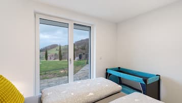 2 quartos, ferros/tábuas de passar roupa, Wi-Fi de cortesia