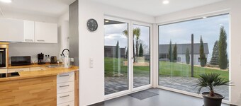 Holiday Apartment 'Relax Oasis' with Mountain View, Private Terrace and Wi-Fi